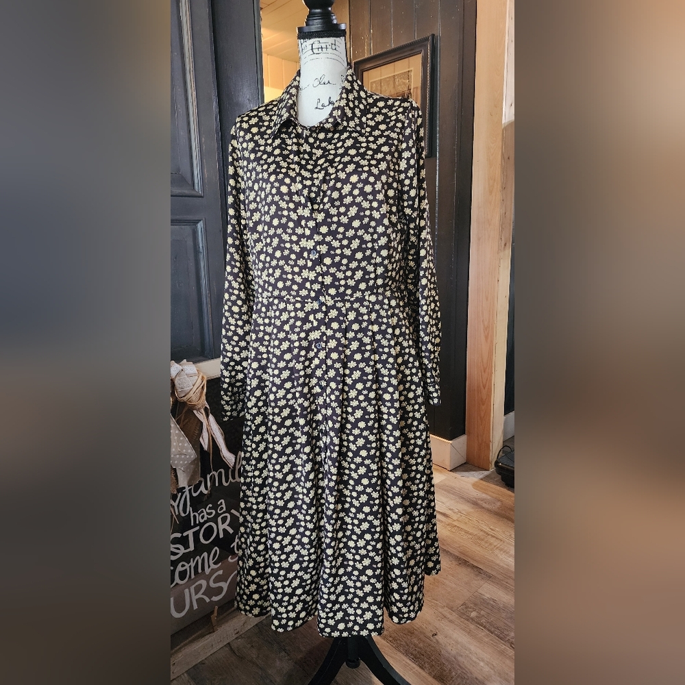 Glamorous Black and Cream Floral Long Sleeve Dress
